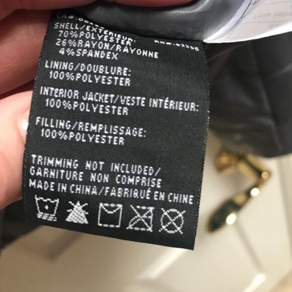 Lovely Nikki Jones 2 in 1 Classic High Collar Coat wth Peuter Silver Vest Jacket - Picture 11 of 12